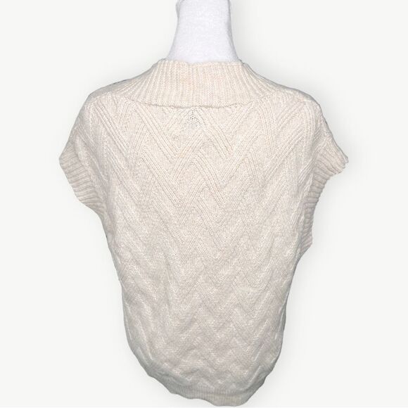 Pink Rose Knit Button Front Short Sleeve Oatmeal V-Neck Sweater. Pockets. Small. - Picture 4 of 9